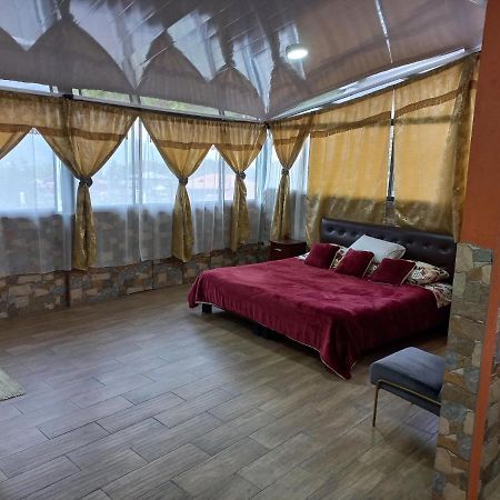 Hostal La Casa De Rodrigo Baeza Ngoại thất bức ảnh