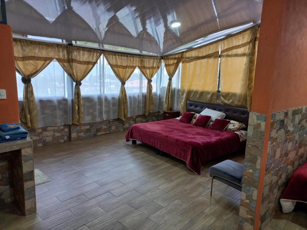 Hostal La Casa De Rodrigo Baeza Ngoại thất bức ảnh