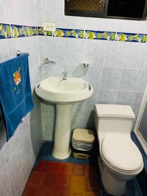 Hostal La Casa De Rodrigo Baeza Ngoại thất bức ảnh